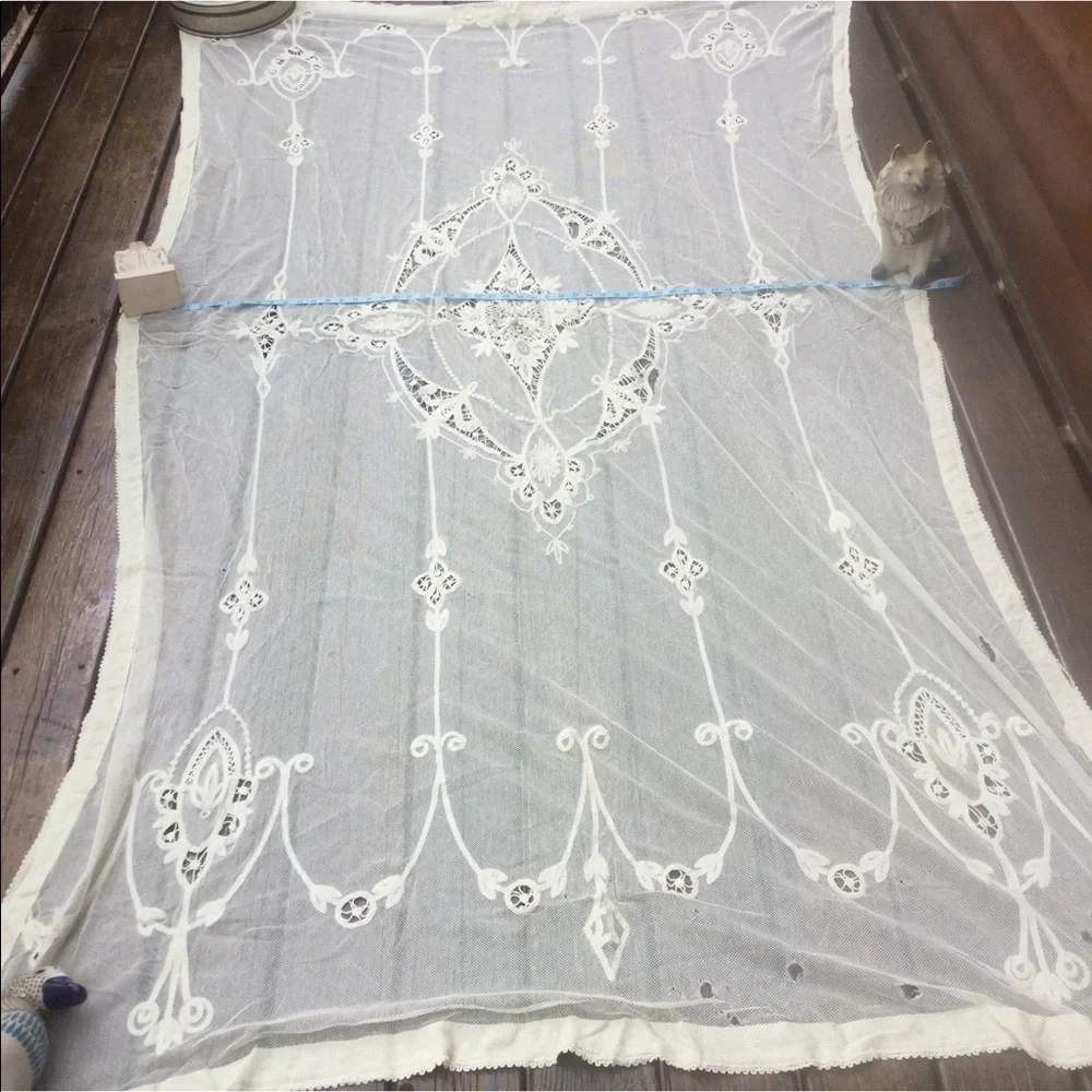 ⚜️ ROUND LINEN ECRU SHEER PANEL EMBROIDERED LACE 68” TABLECLOTH  ⚜️